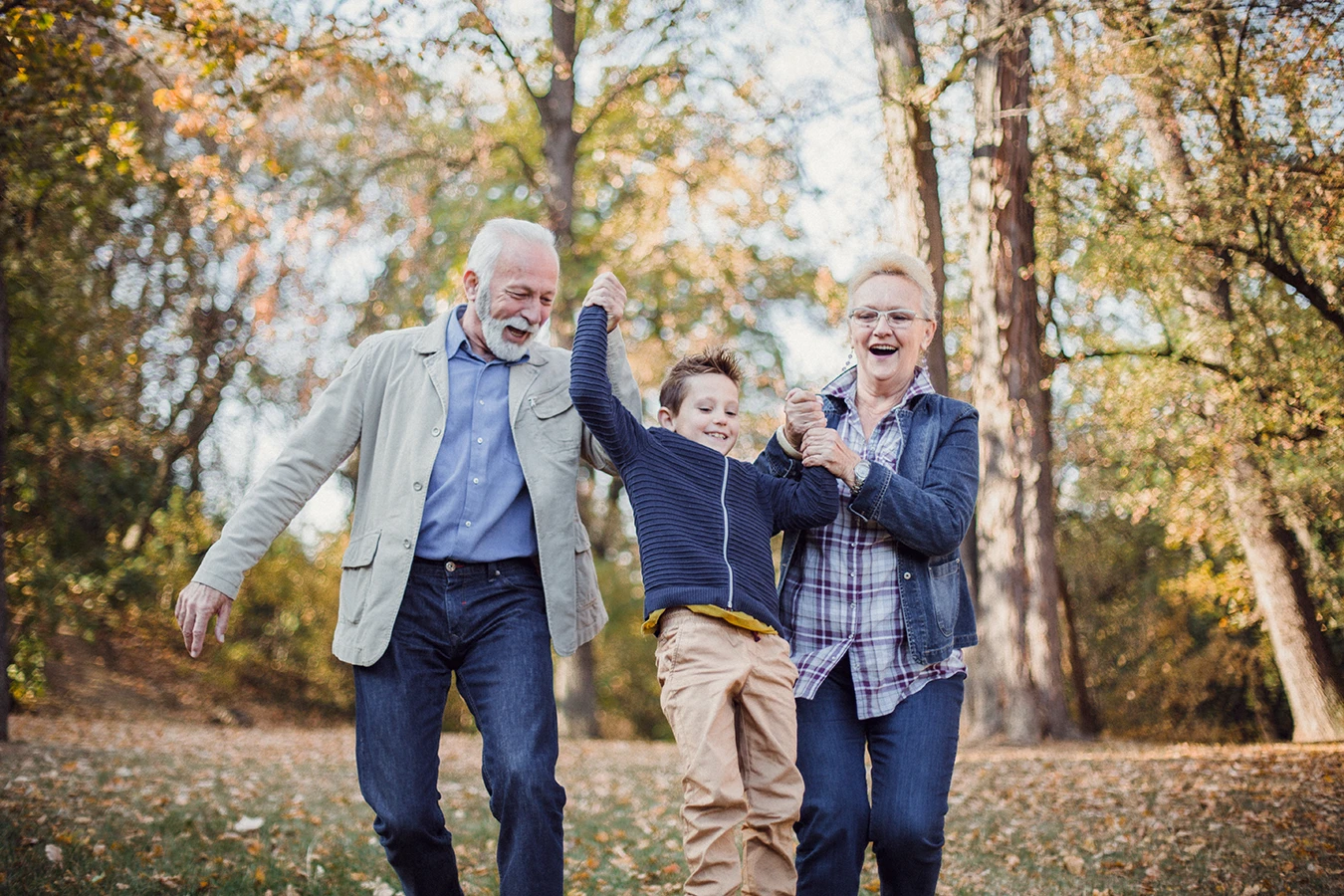 How Hearing Aids Reduce Your Risk of Falls